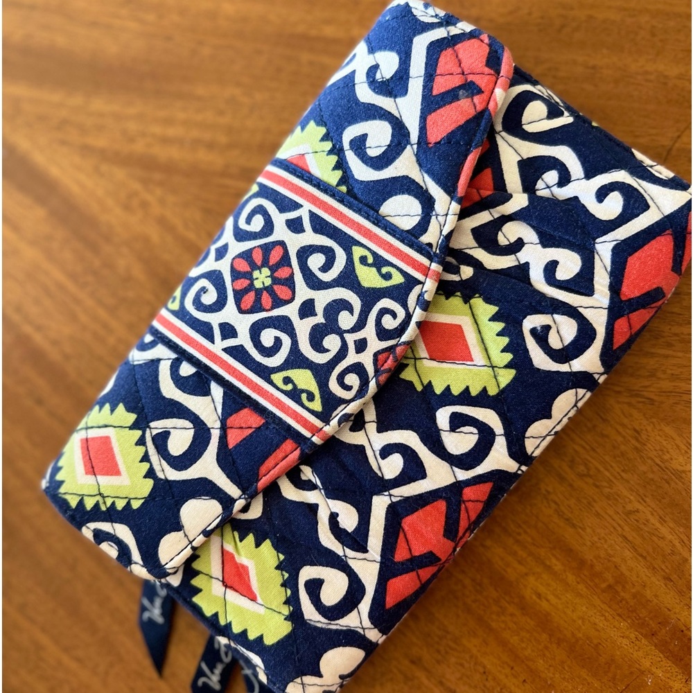 Vera Bradley All in one crossbody wallet.